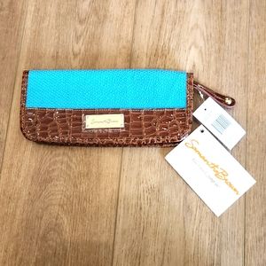 NWT TRAVELER WALLET